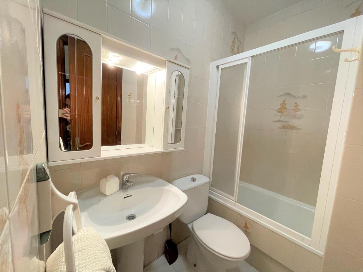 Apartamentos Miramar Playa Raxó Esterno foto