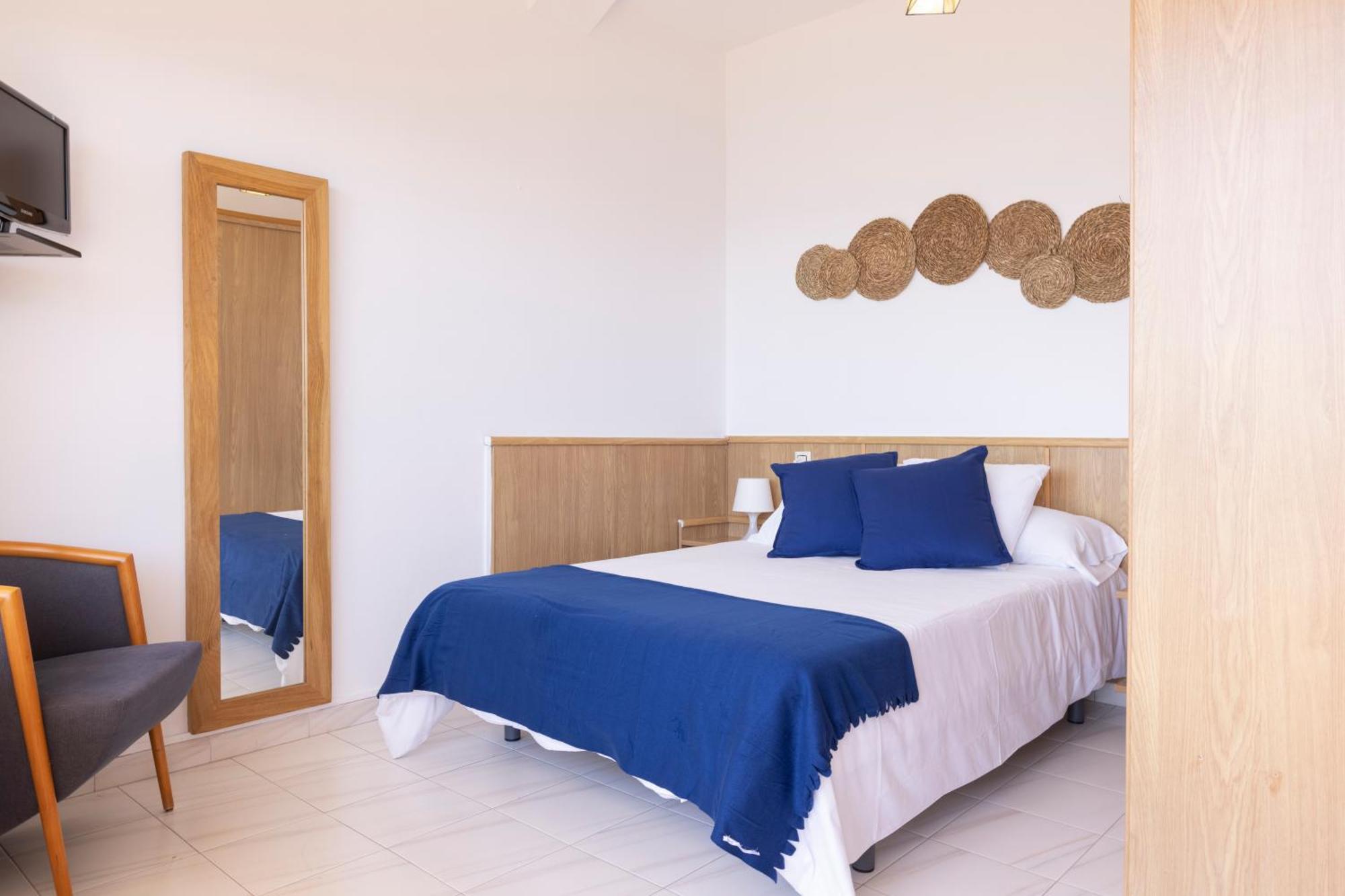 Apartamentos Miramar Playa Raxó Esterno foto